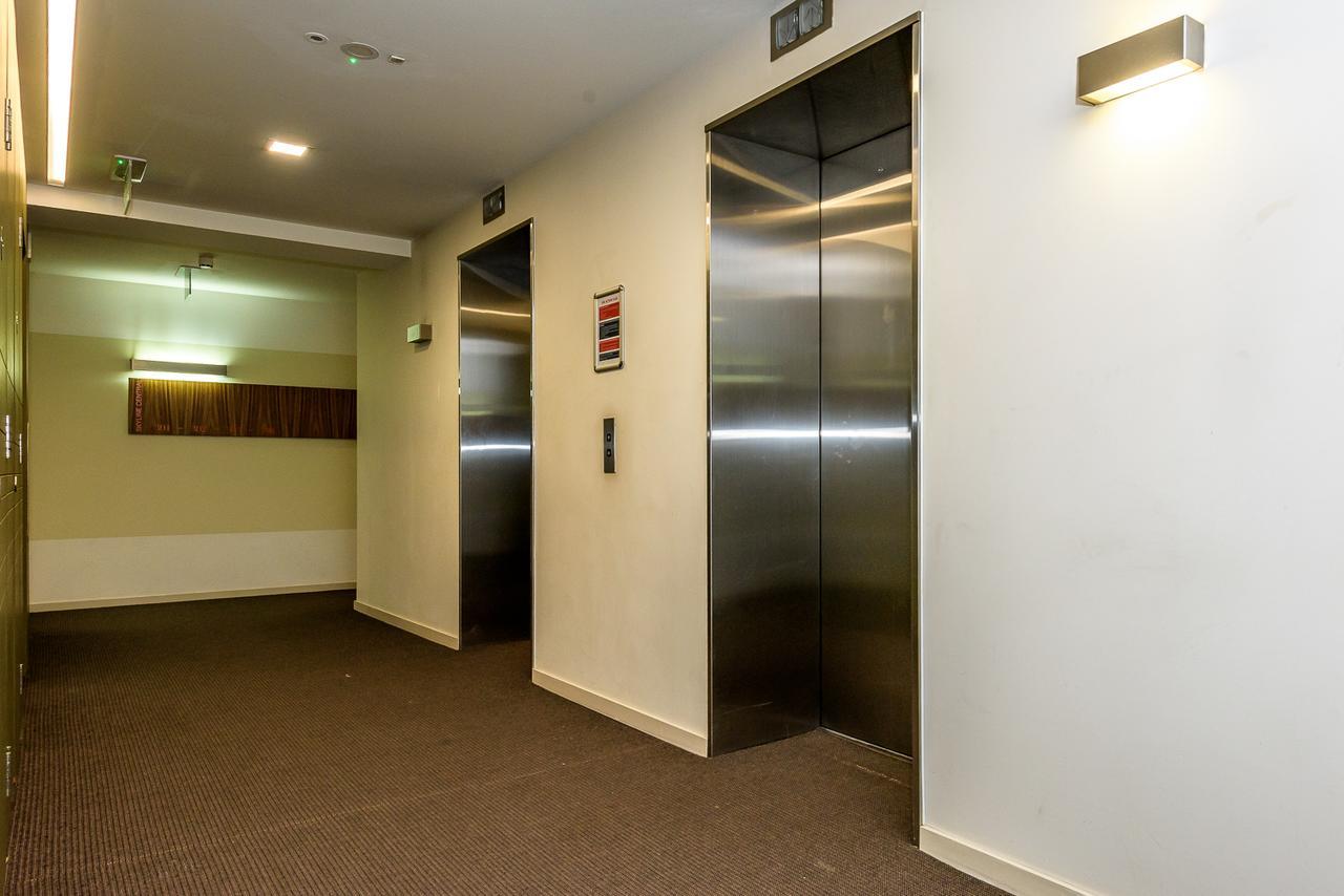 Approved Serviced Apartments Skyline Manchester Esterno foto