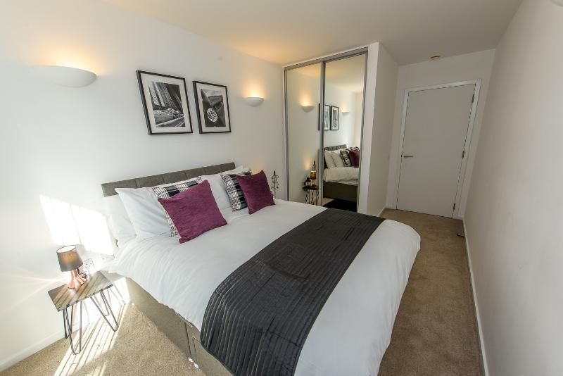 Approved Serviced Apartments Skyline Manchester Esterno foto