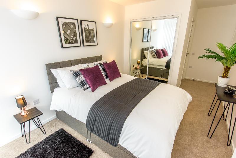 Approved Serviced Apartments Skyline Manchester Esterno foto