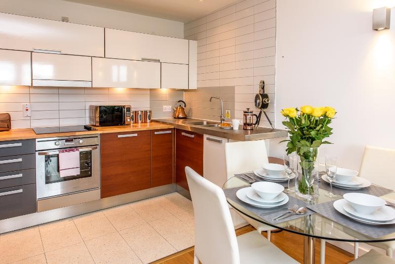 Approved Serviced Apartments Skyline Manchester Esterno foto