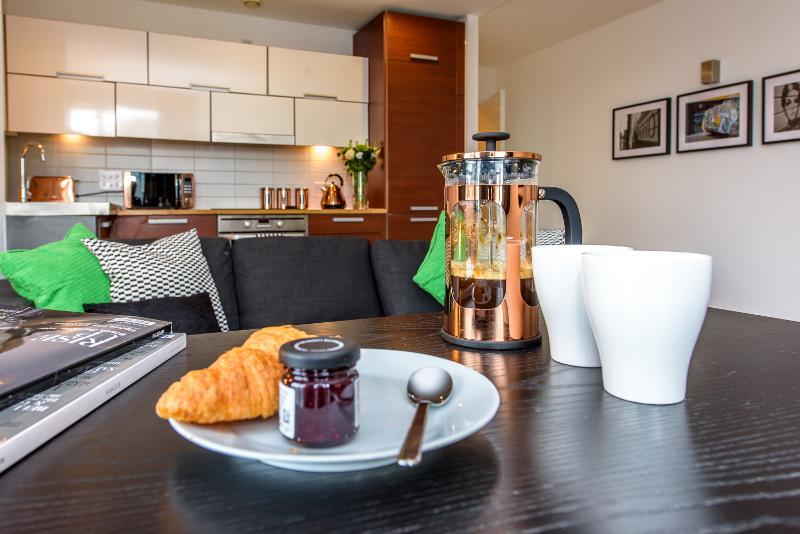Approved Serviced Apartments Skyline Manchester Esterno foto