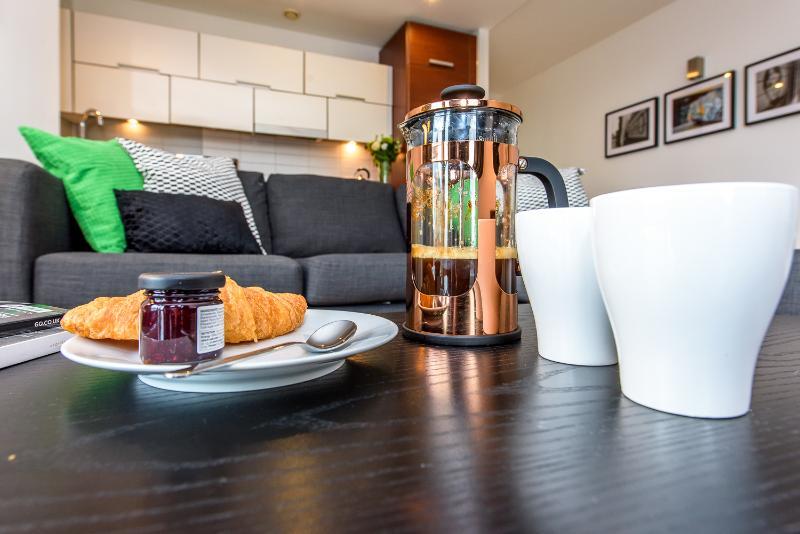 Approved Serviced Apartments Skyline Manchester Esterno foto