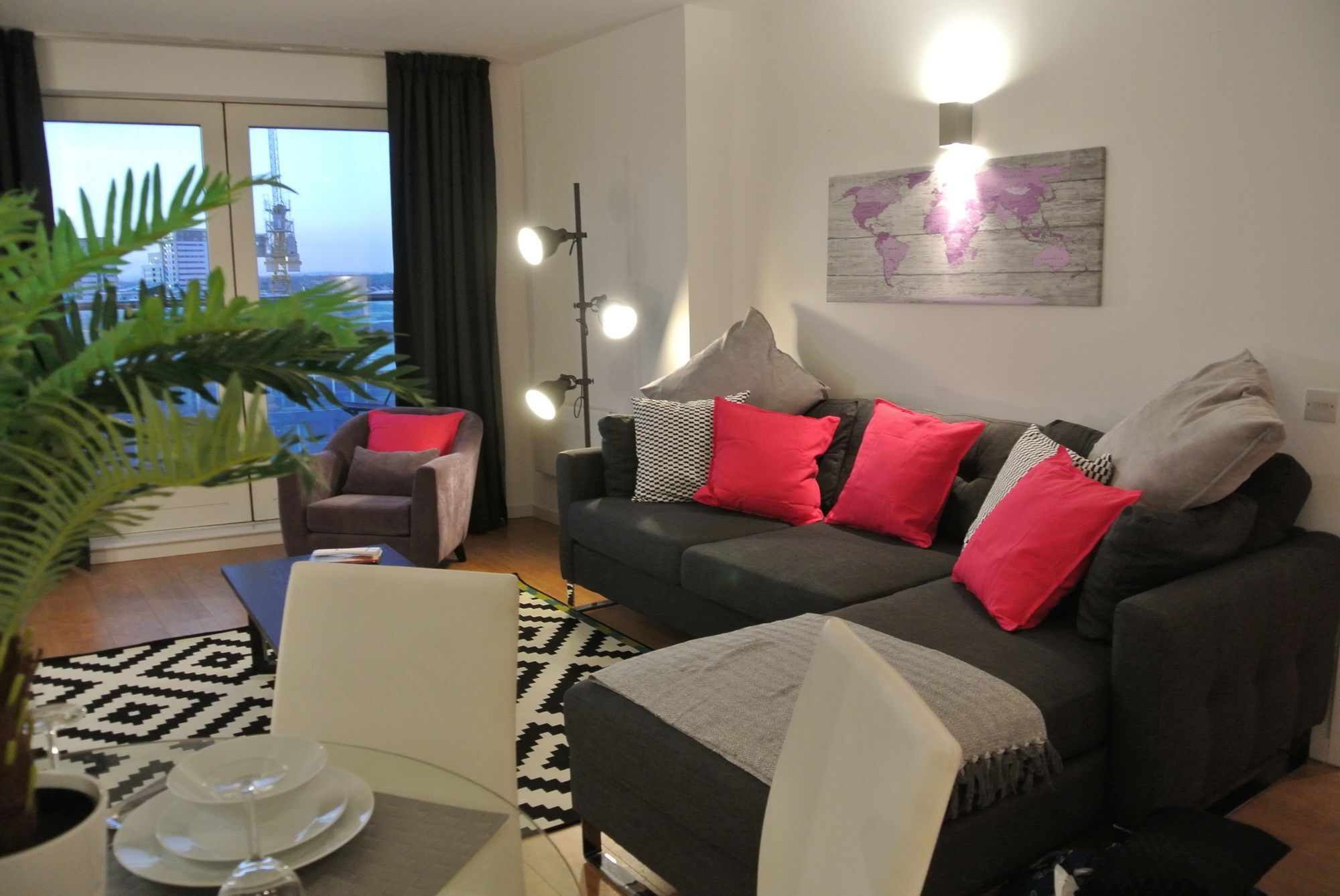 Approved Serviced Apartments Skyline Manchester Esterno foto