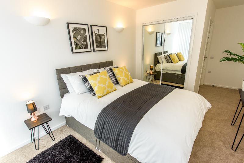 Approved Serviced Apartments Skyline Manchester Esterno foto
